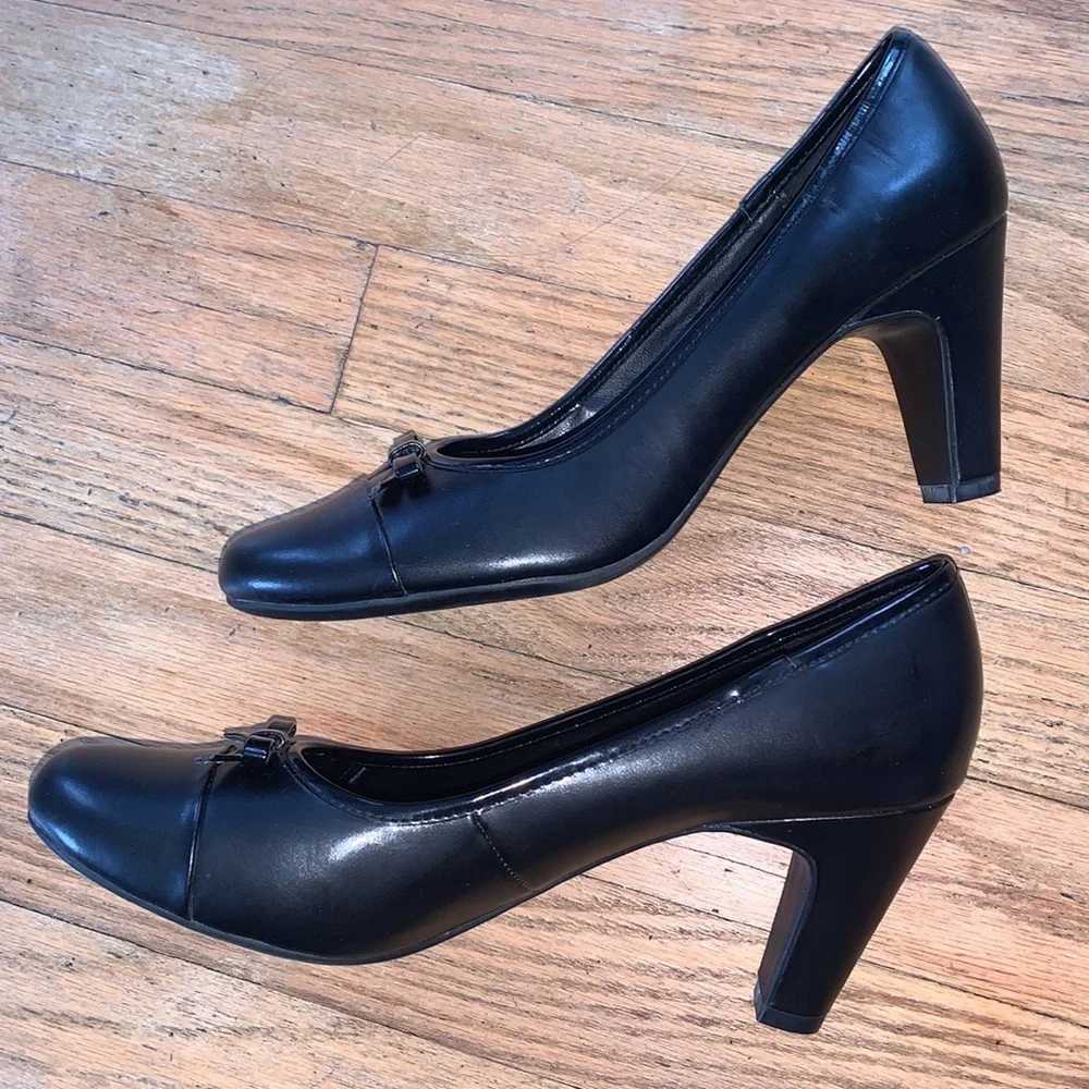 Black High heels predictions brand. Size 7 1/2 - Picture 4 of 8